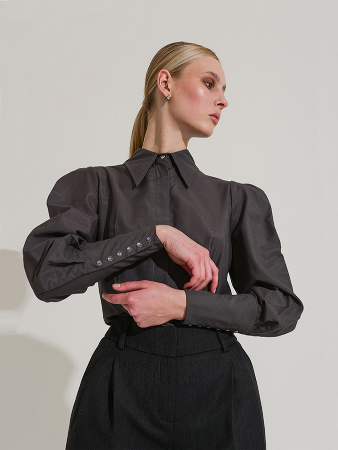 Рубашка с высоким манжетом на кнопках «графит»